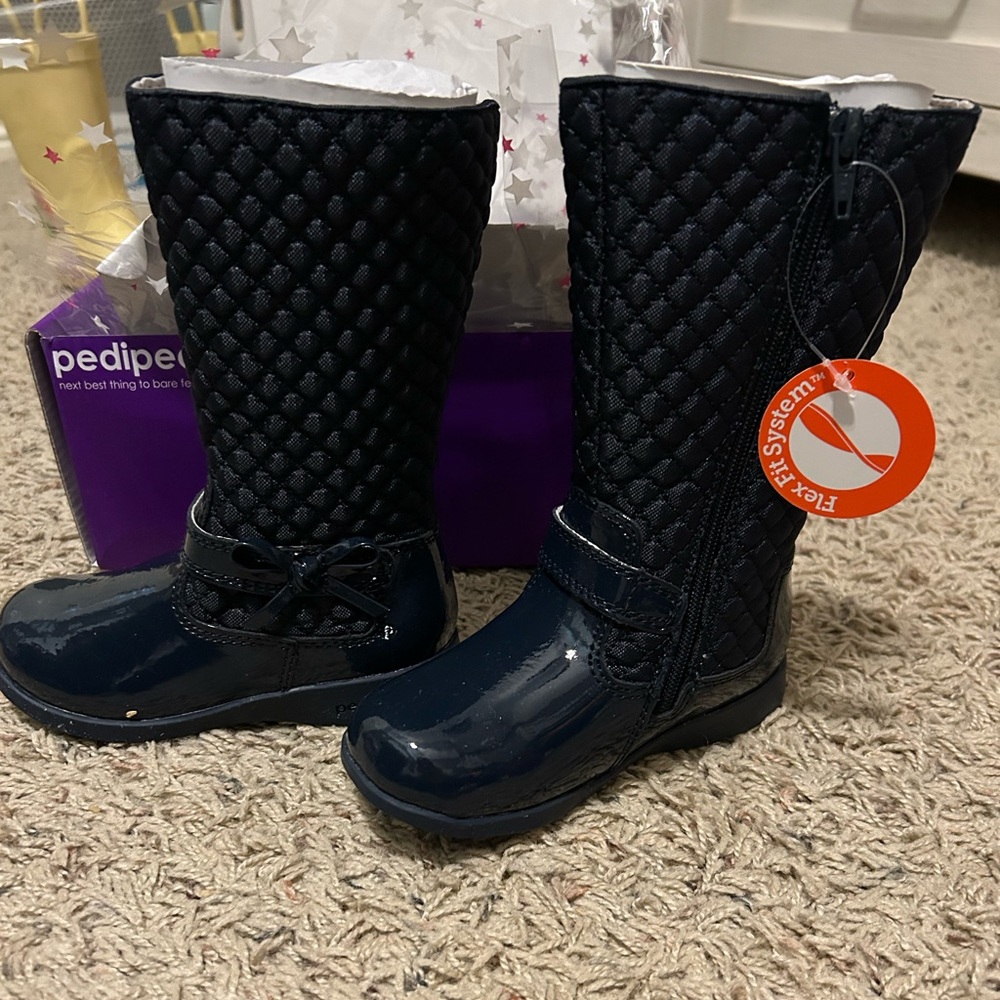 NWT Pediped “Naomi” Quilted Navy Boots for Kids